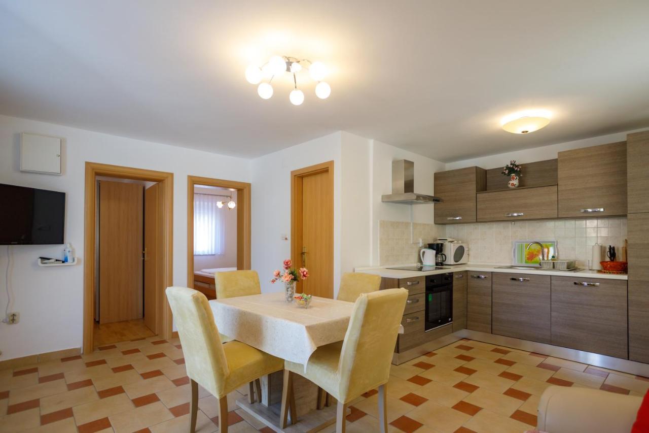 Apartmani Bakran Крк Екстер'єр фото